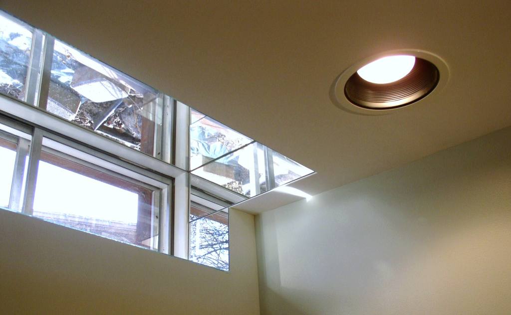 natural-light-basement-windows-mirrors-quinjucom-quinju